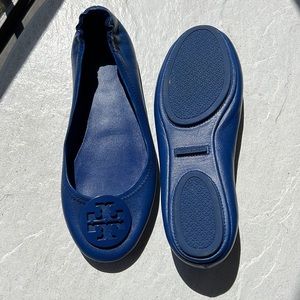 Tory Burch Women's Blue Minnie Travel Ballet Flats. Pre-owned.No dust bag orbox.